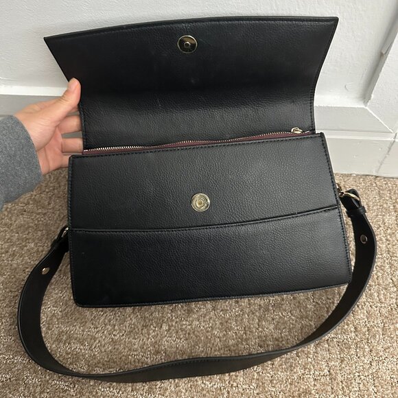 Freja Black Shoulder Bag - Picture 3 of 10